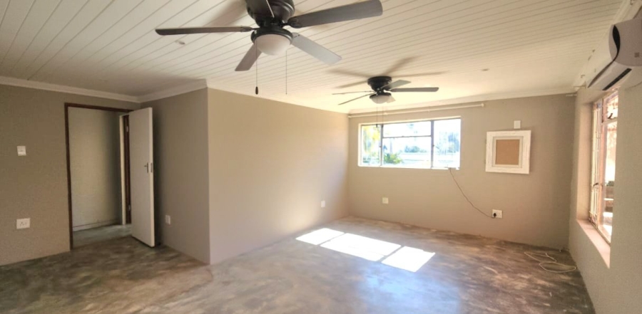 3 Bedroom Property for Sale in Ifafi North West